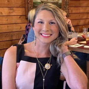 Meet your Posher, Megan